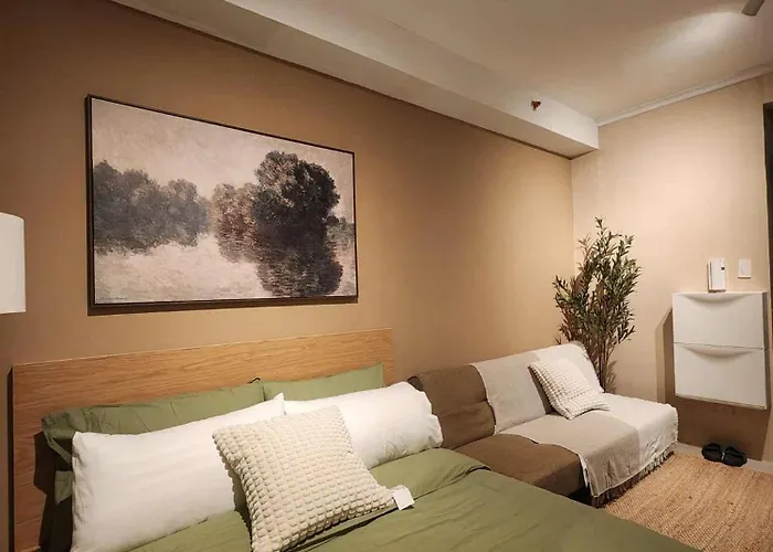 1407 Tower 1 Shore 2 Hotel 5*