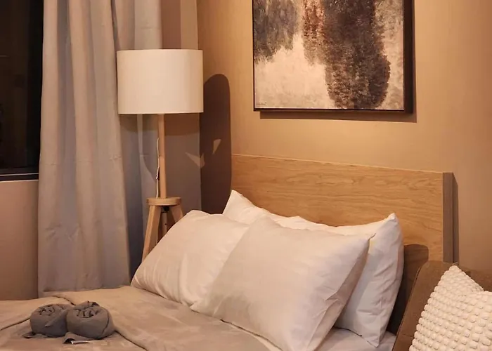 1407 Tower 1 Shore 2 Hotel