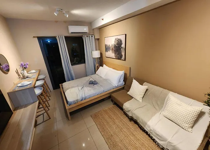 1407 Tower 1 Shore 2 5* Manila